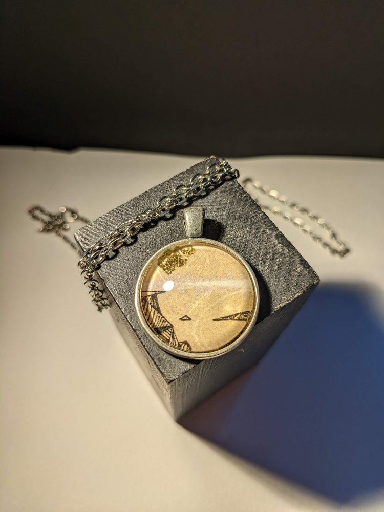 SomeWear Pendant 13