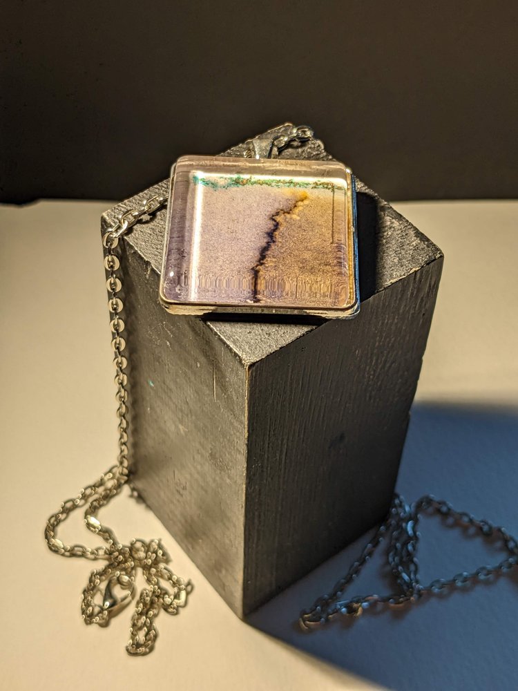 SomeWear Pendant 1