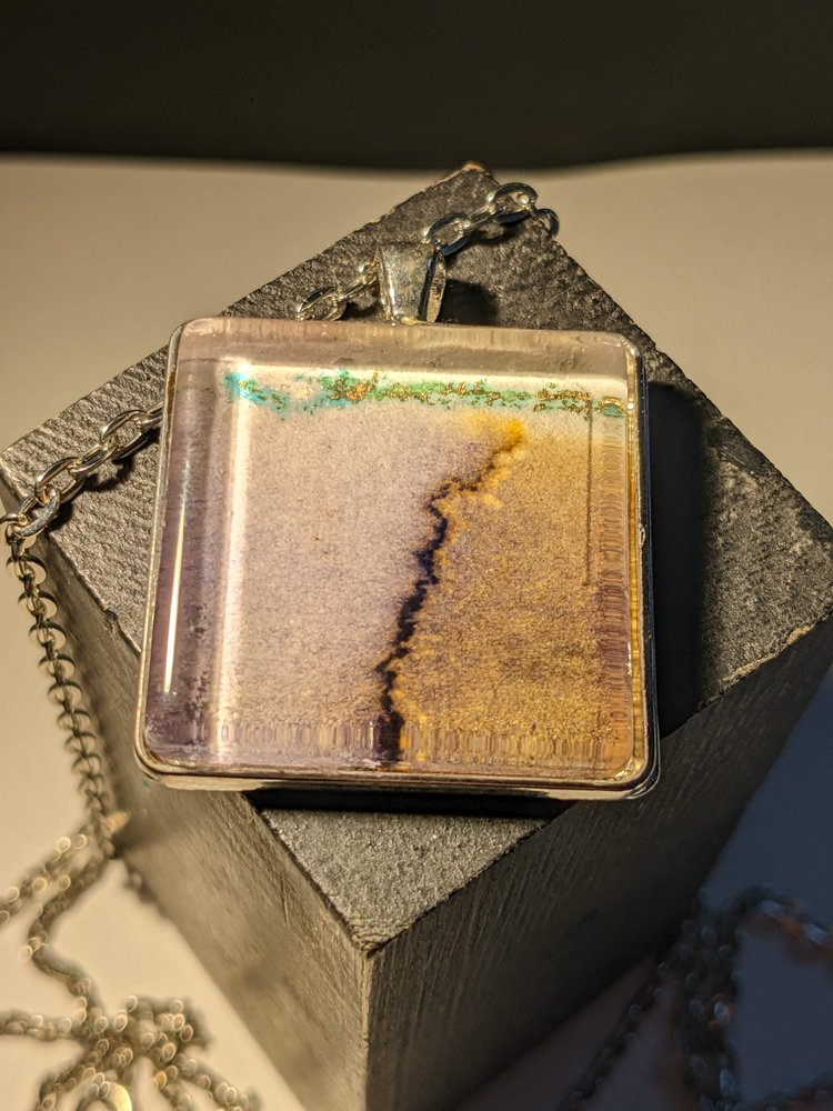 SomeWear Pendant 1
