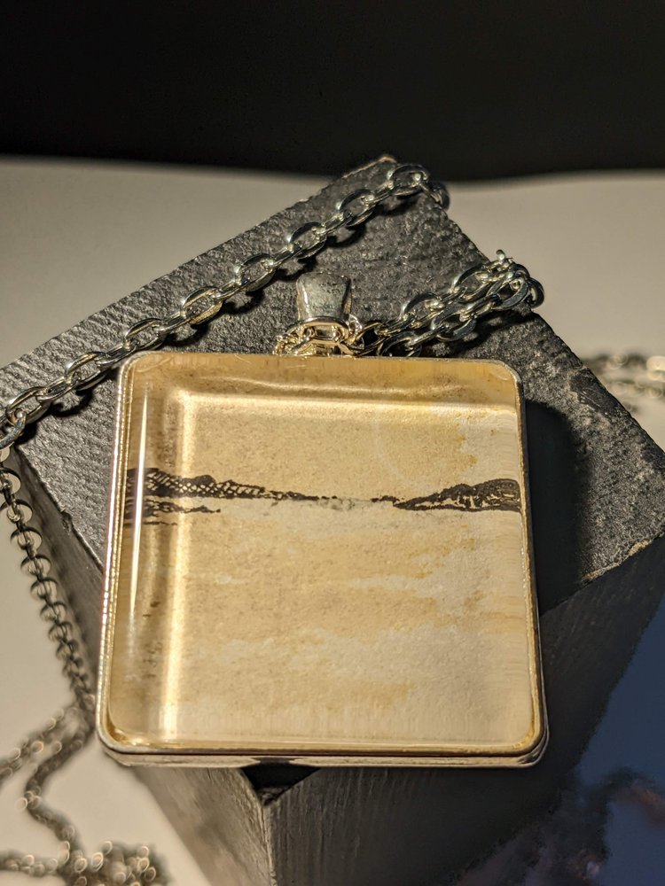 SomeWear Pendant 2