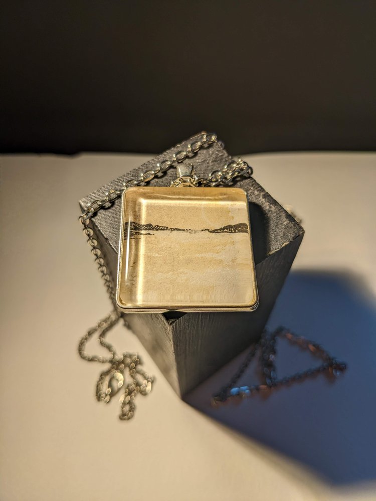 SomeWear Pendant 2
